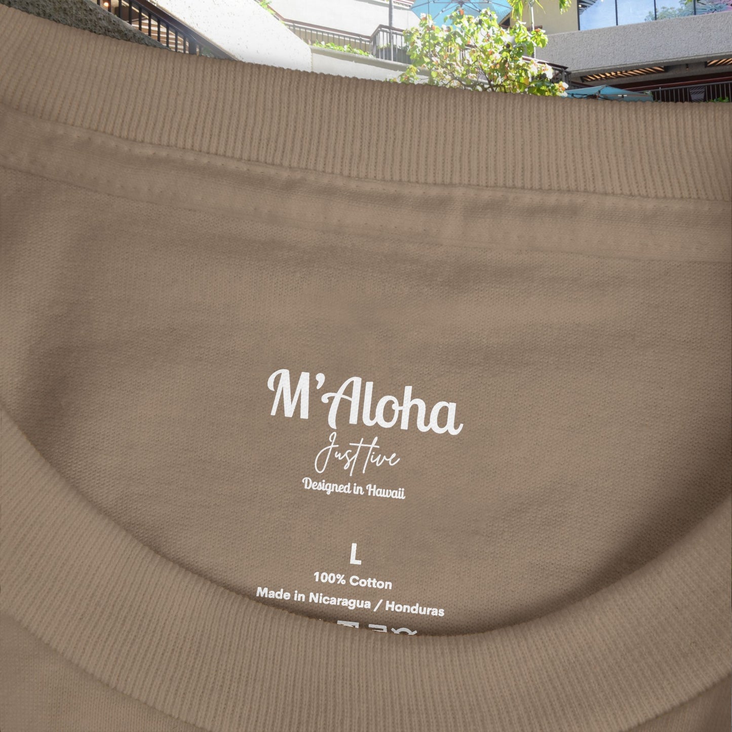 M'Aloha red Earth Unisex-T-Shirt