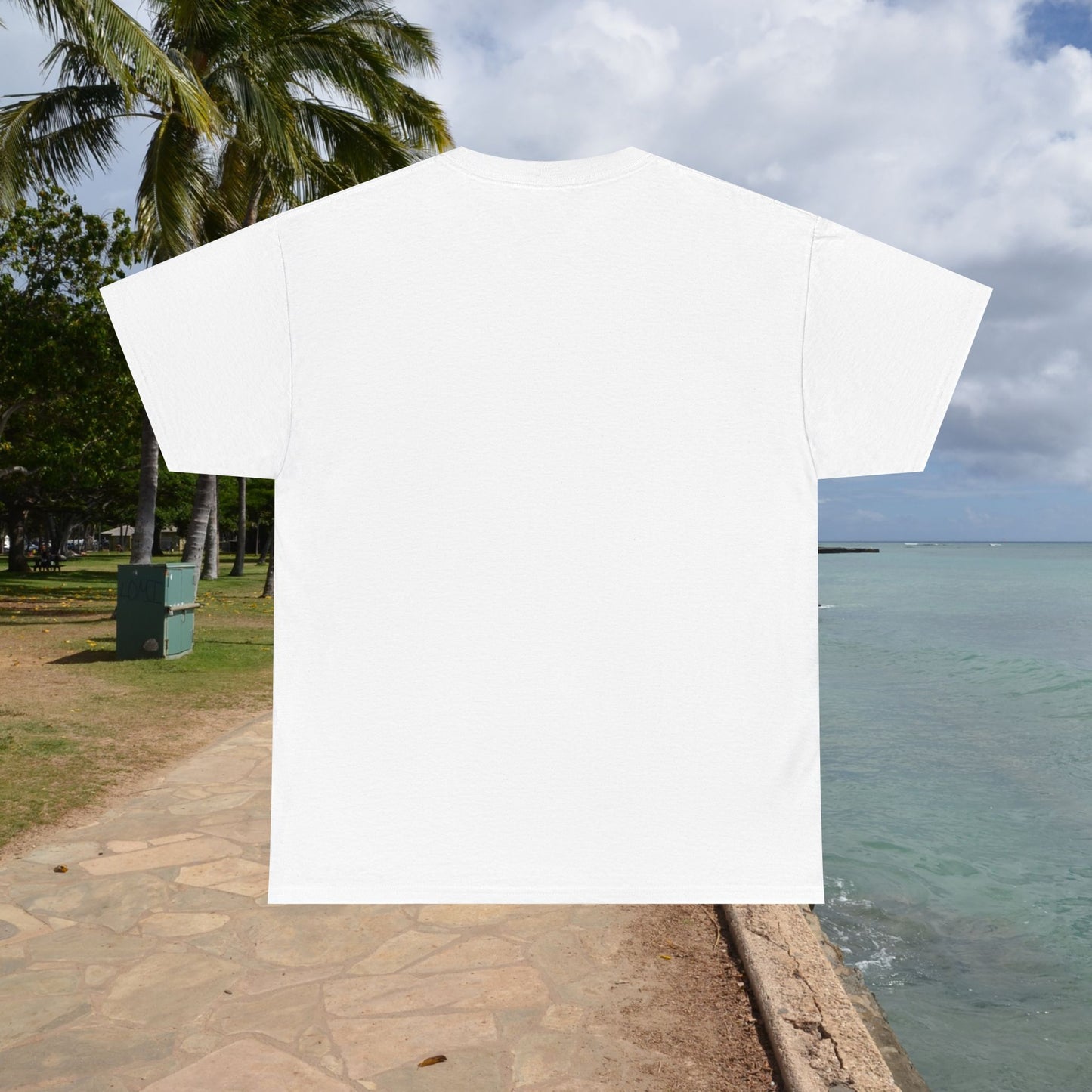 M'Aloha Earth - Shark Men's T-Shirt