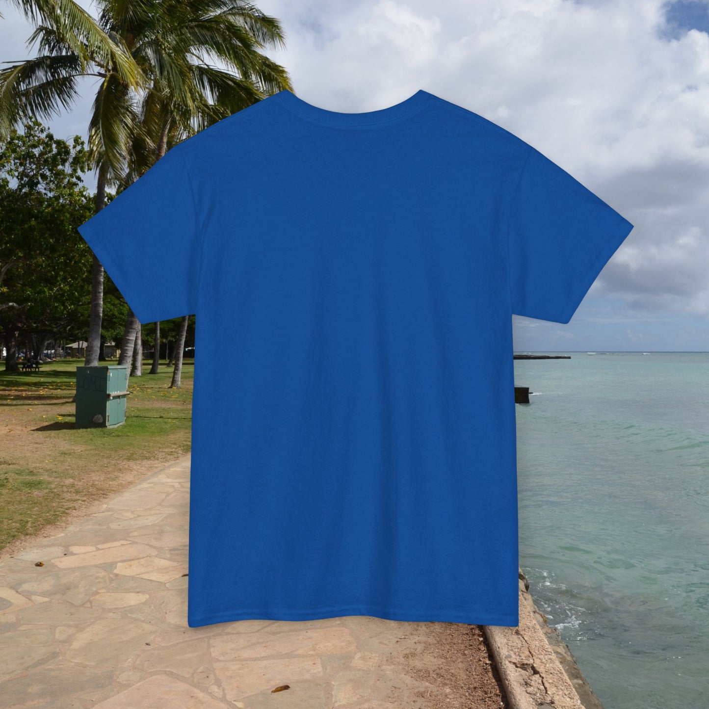 M'Aloha Earth - Shark Men's T-Shirt