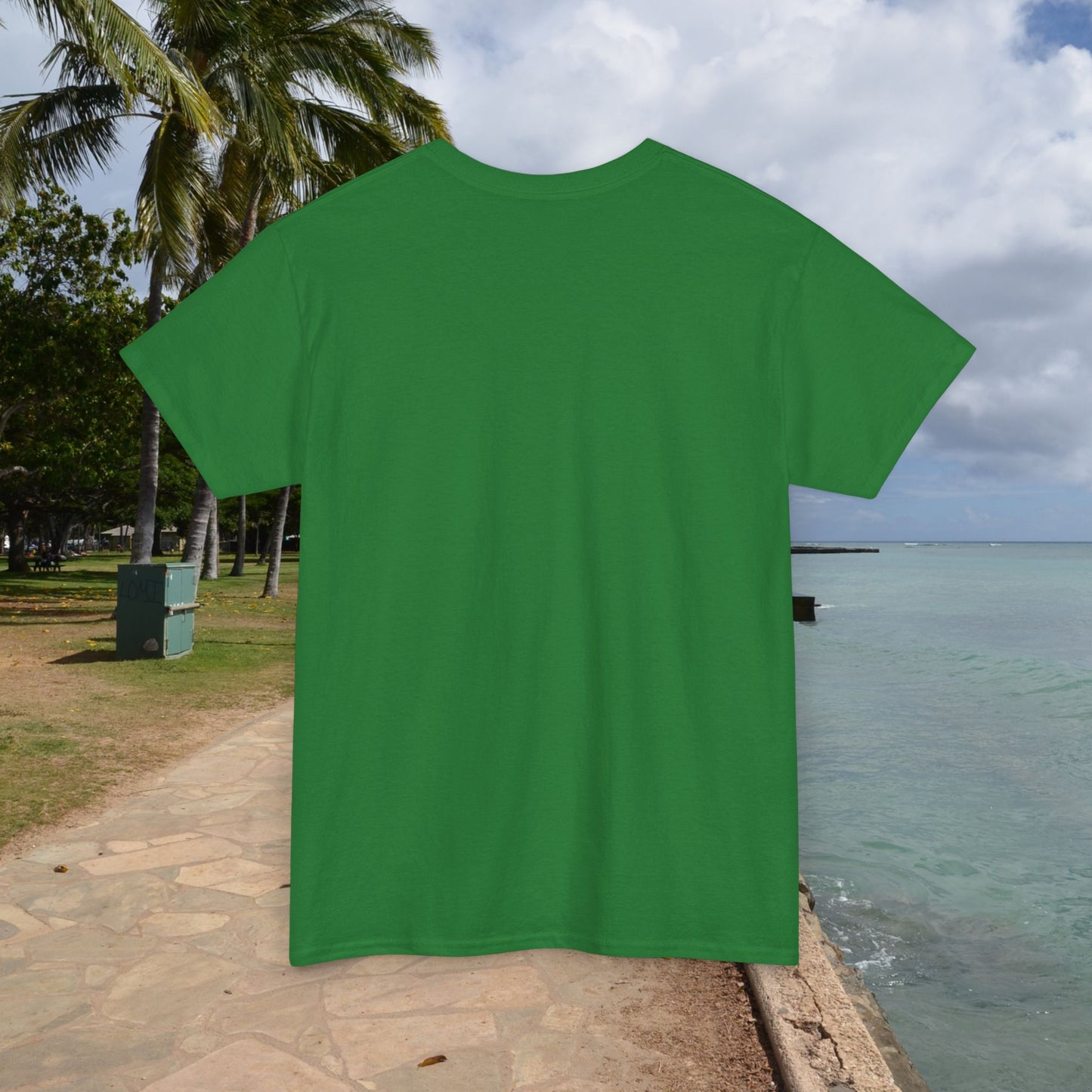 M'Aloha Earth - Shark Men's T-Shirt